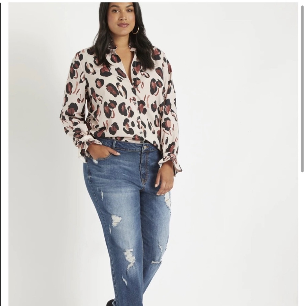 ELOQUI Printed Button Down Shirt with Ruffle Neck in Panthera size 16